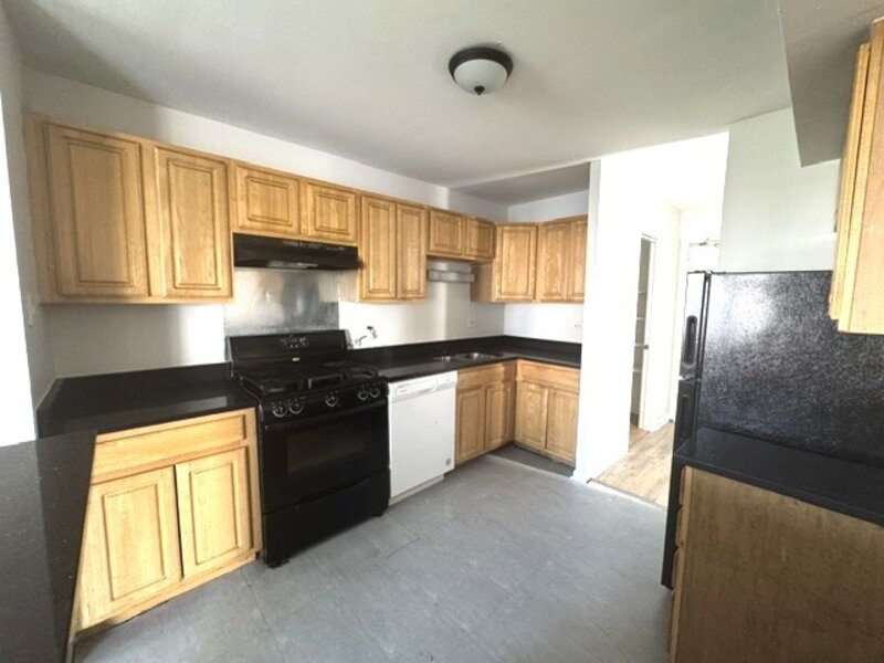 2000 Bayside Drive Palatine IL 60074