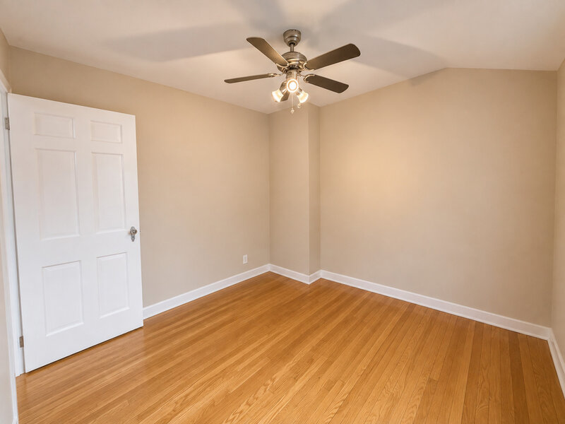 1693 Linden Street Des Plaines IL 60018