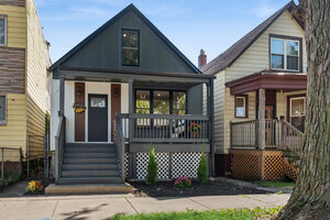 Photo of 7521 S Ingleside Avenue Chicago IL 60619