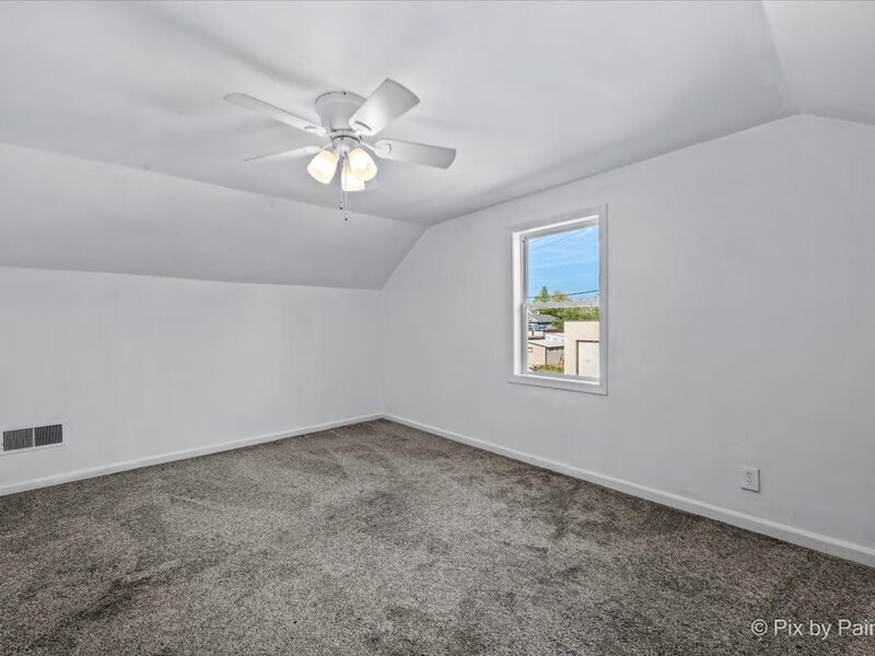 163 Wahlgren Avenue Hinckley IL 60520