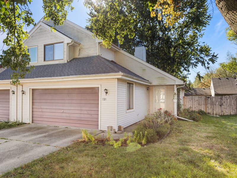 726 Higgins Road Champaign IL 61822