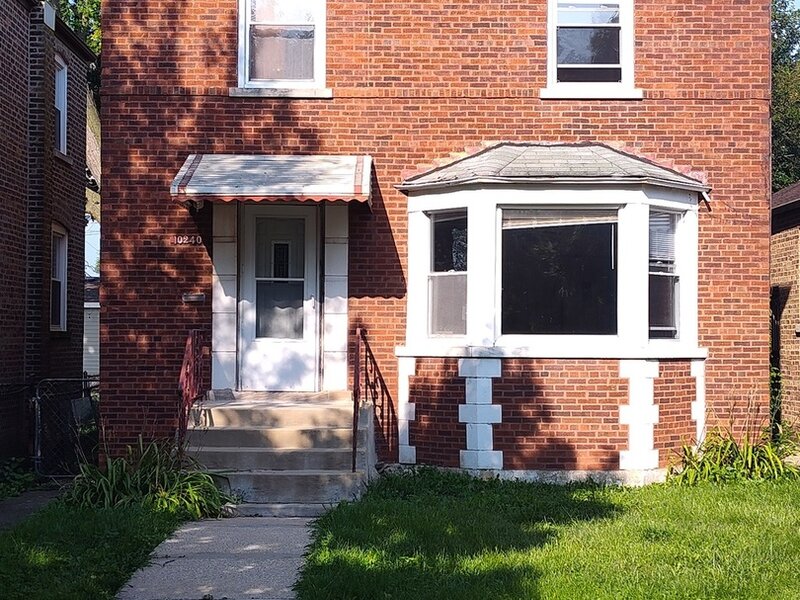 10240 S Forest Avenue Chicago IL 60628