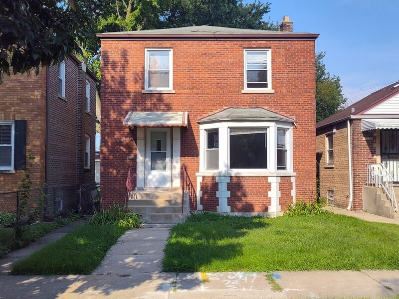 10240 S Forest Avenue Chicago IL 60628