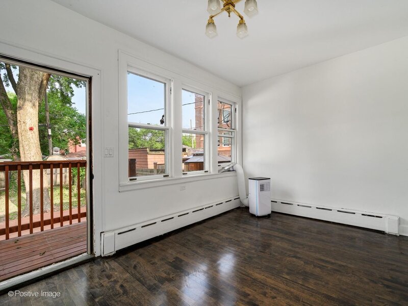 11334 S Saint Lawrence Avenue Chicago IL 60628