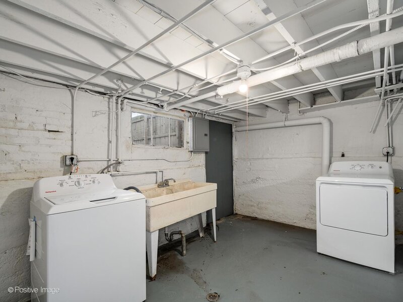 11334 S Saint Lawrence Avenue Chicago IL 60628