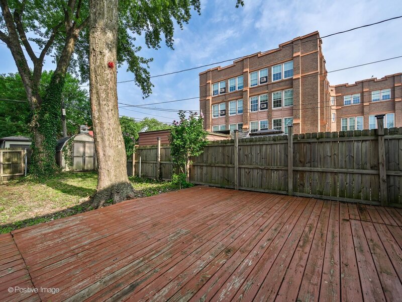 11334 S Saint Lawrence Avenue Chicago IL 60628