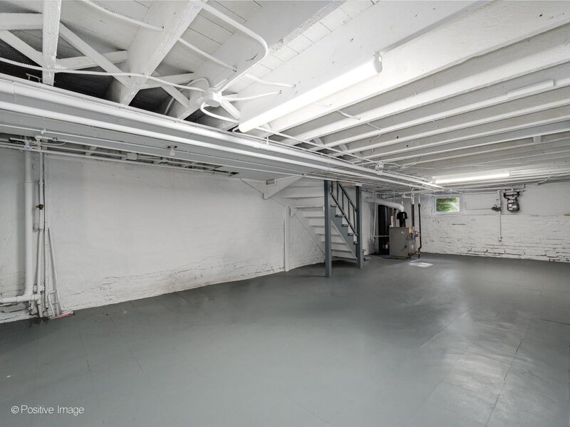 11334 S Saint Lawrence Avenue Chicago IL 60628