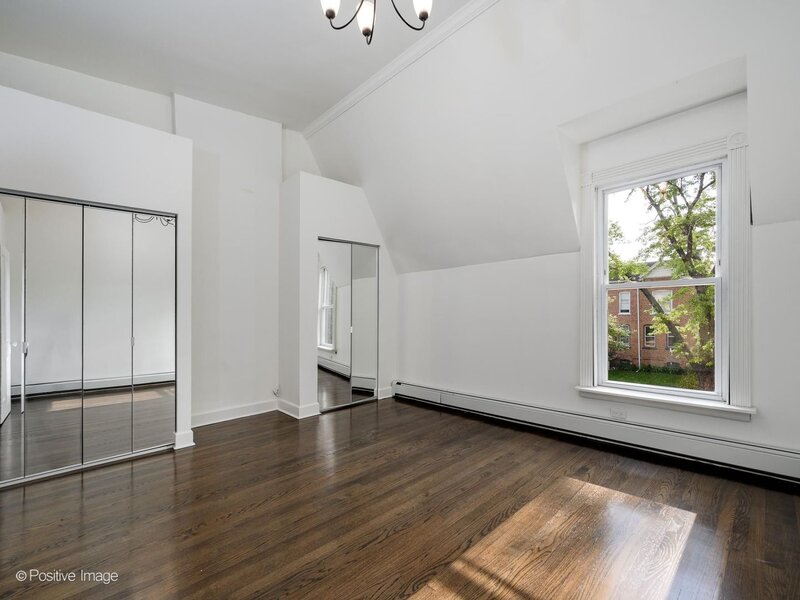 11334 S Saint Lawrence Avenue Chicago IL 60628