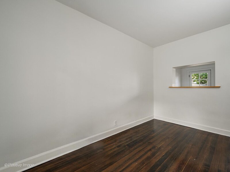11334 S Saint Lawrence Avenue Chicago IL 60628