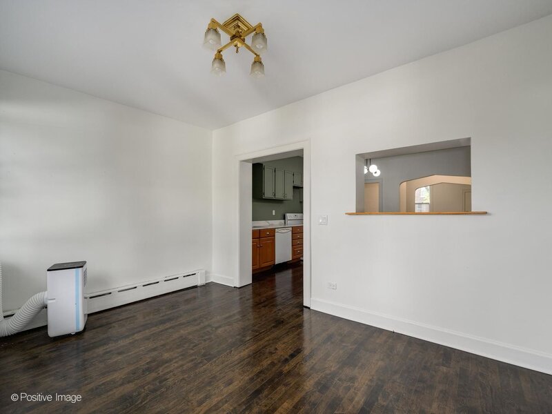 11334 S Saint Lawrence Avenue Chicago IL 60628