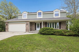 Photo of 904 Iroquois Avenue Naperville IL 60563