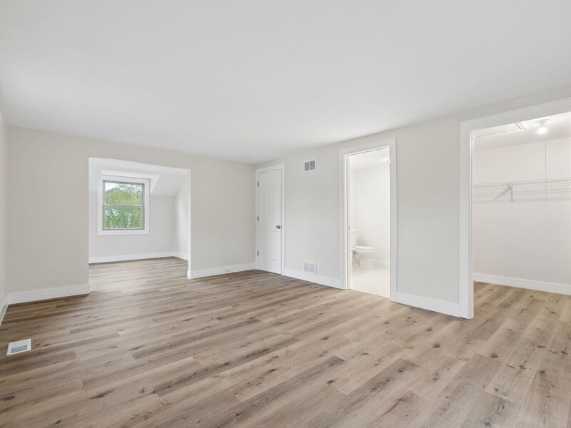 904 Iroquois Avenue Naperville IL 60563