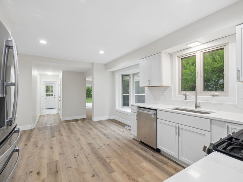 904 Iroquois Avenue Naperville IL 60563