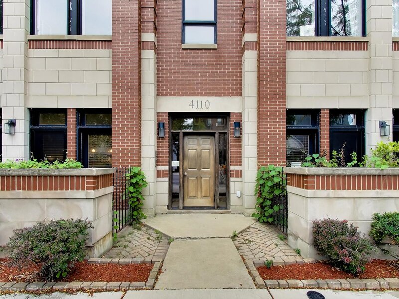 4110 N Western Avenue Chicago IL 60618