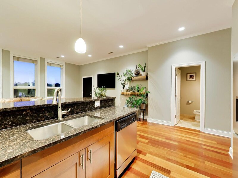 4110 N Western Avenue Chicago IL 60618