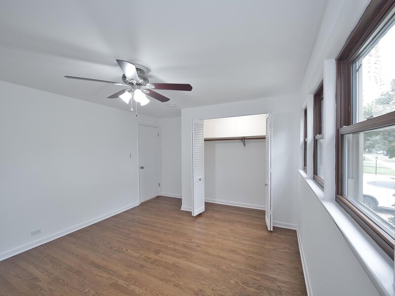 10107 Lawrence Court Oak Lawn IL 60453