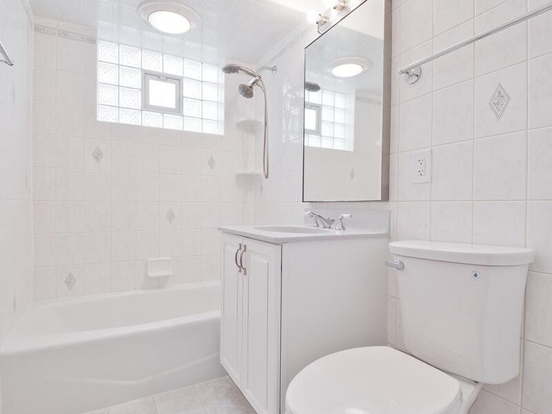 10107 Lawrence Court Oak Lawn IL 60453