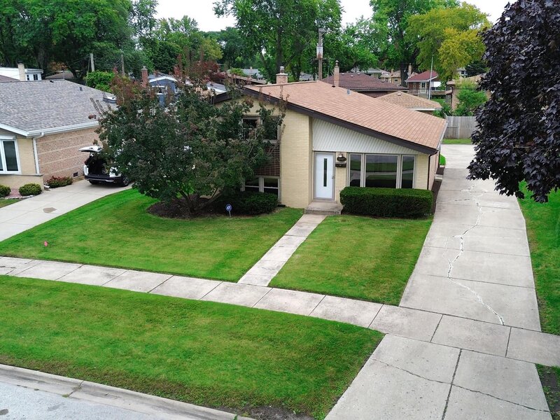 10107 Lawrence Court Oak Lawn IL 60453
