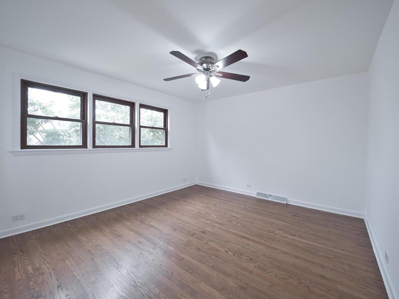10107 Lawrence Court Oak Lawn IL 60453