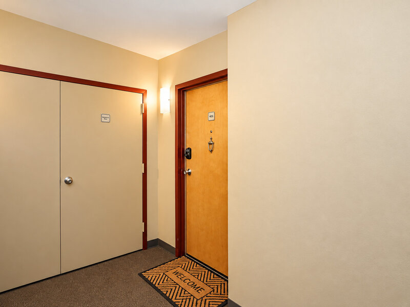 2356 N Elston Court Chicago IL 60614