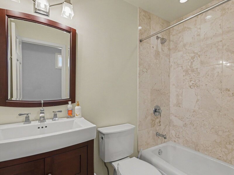 1619 W Hollywood Avenue Chicago IL 60660