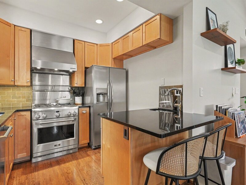 1619 W Hollywood Avenue Chicago IL 60660