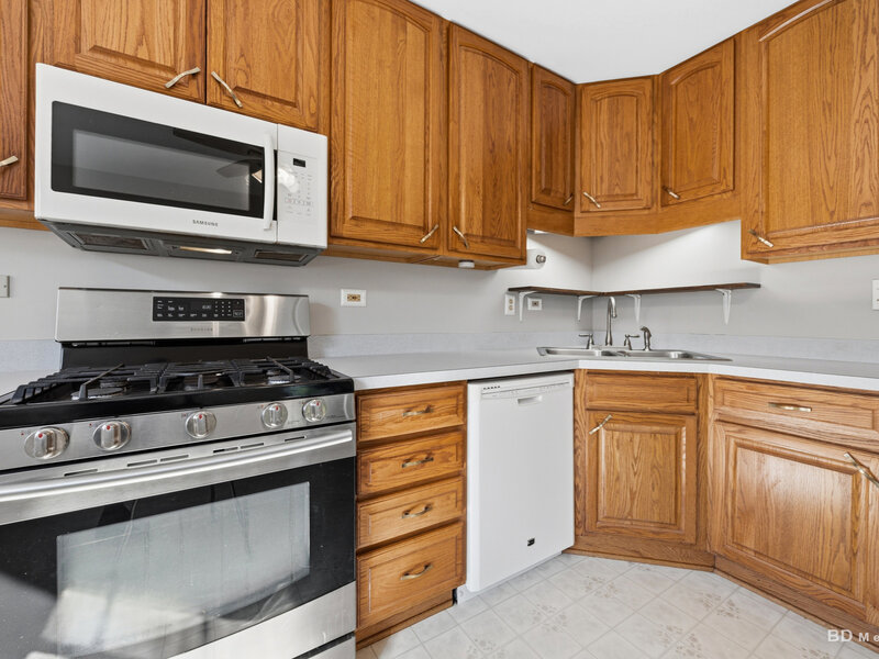 754 S York Street Elmhurst IL 60126