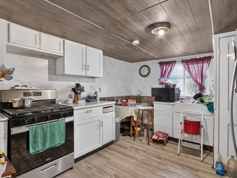 2831 Collins Street Rockford IL 61109