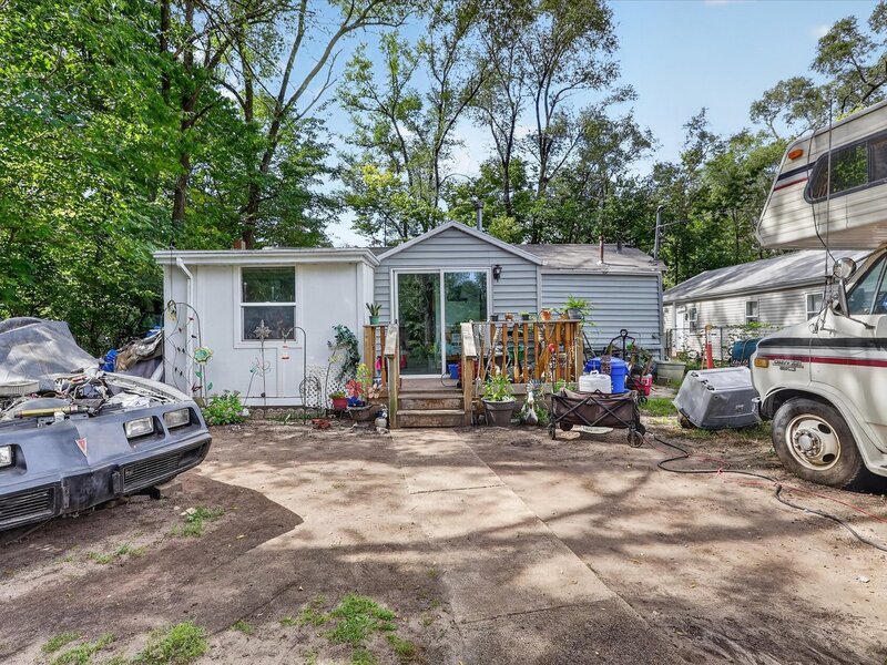 2831 Collins Street Rockford IL 61109
