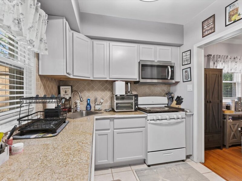 10330 S Artesian Avenue Chicago IL 60655