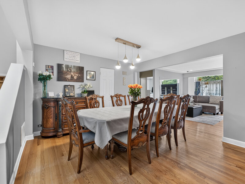 17 Deerpath Road Bensenville IL 60106
