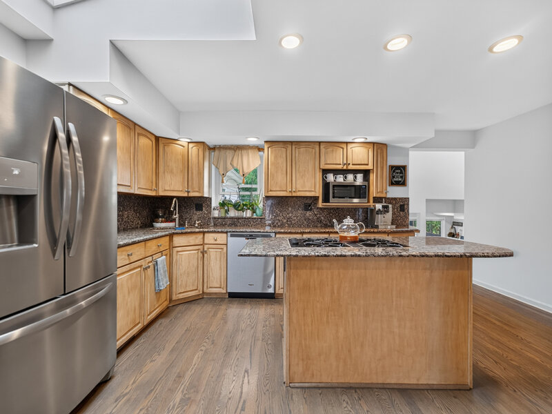 17 Deerpath Road Bensenville IL 60106