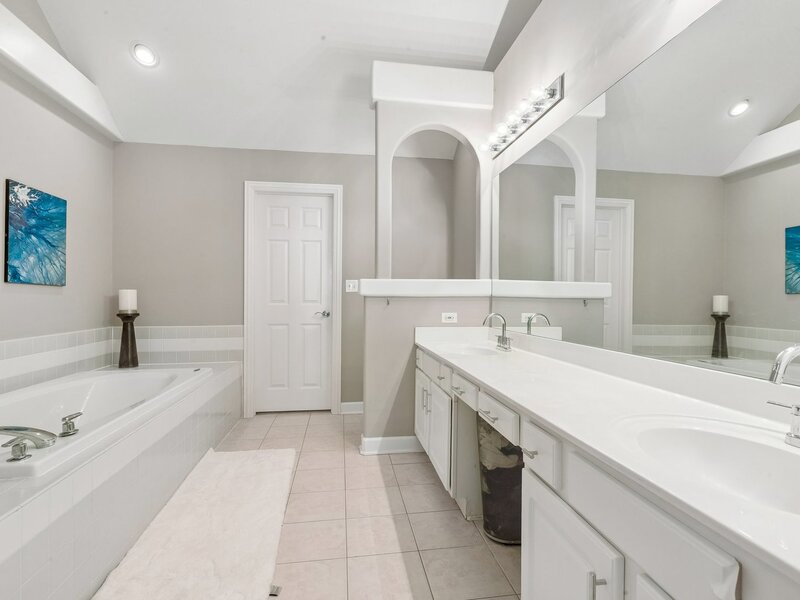 876 N Maple Avenue Palatine IL 60067