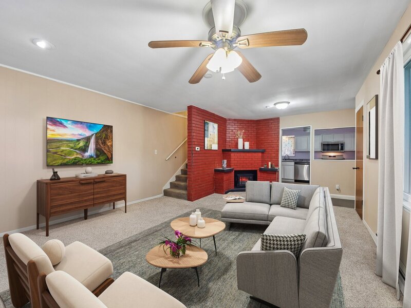 213 Edgemont Street Mundelein IL 60060
