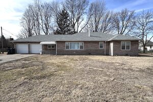 Photo of 1107 Locust Street Sterling IL 61081