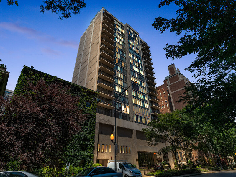 1516 N State Parkway Chicago IL 60610