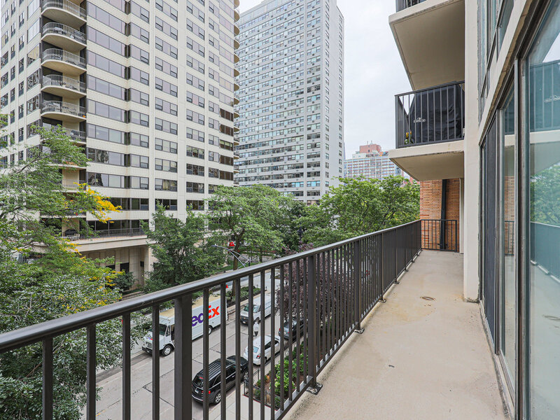 1516 N State Parkway Chicago IL 60610