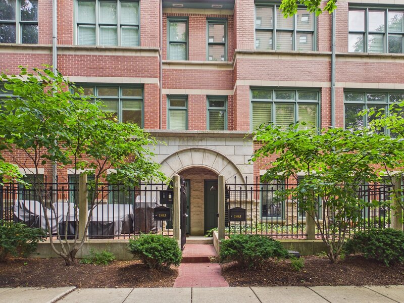 1445 S Indiana Avenue Chicago IL 60605