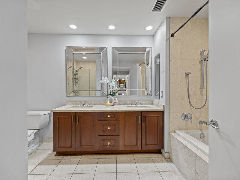 60 E Monroe Street Chicago IL 60603