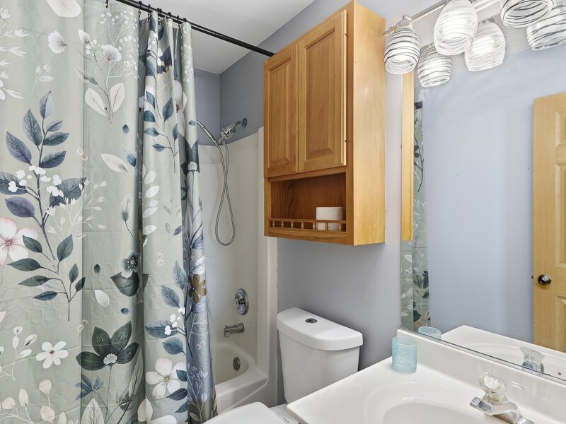 426 Badger Lane Oswego IL 60543