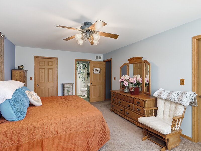 426 Badger Lane Oswego IL 60543