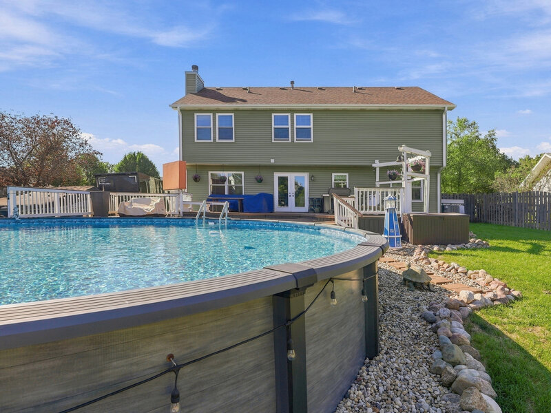 426 Badger Lane Oswego IL 60543