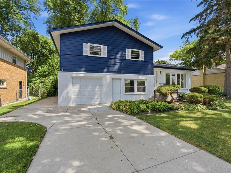 10 Linden Avenue Buffalo Grove IL 60089