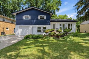 Photo of 10 Linden Avenue Buffalo Grove IL 60089