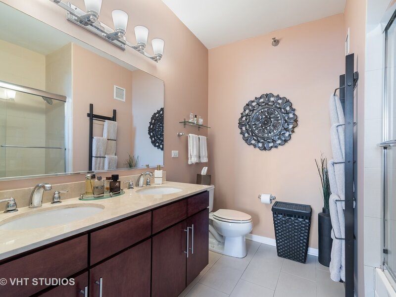 757 N Orleans Street Chicago IL 60654