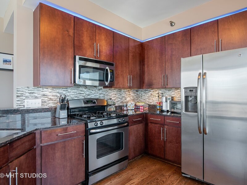 757 N Orleans Street Chicago IL 60654