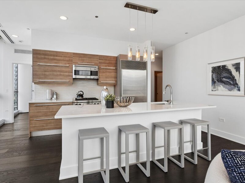 110 W Superior Street Chicago IL 60654