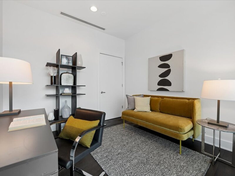110 W Superior Street Chicago IL 60654