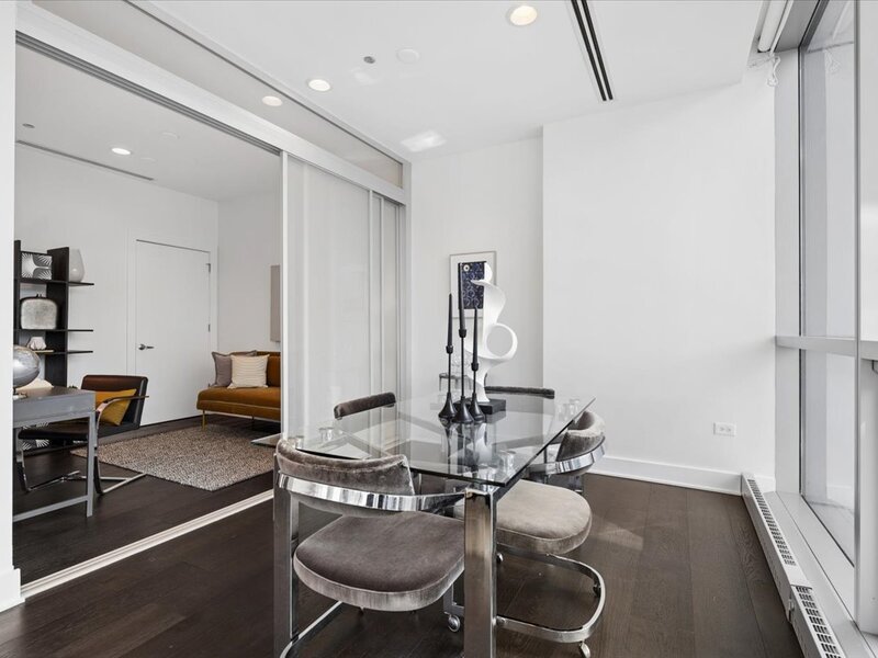 110 W Superior Street Chicago IL 60654