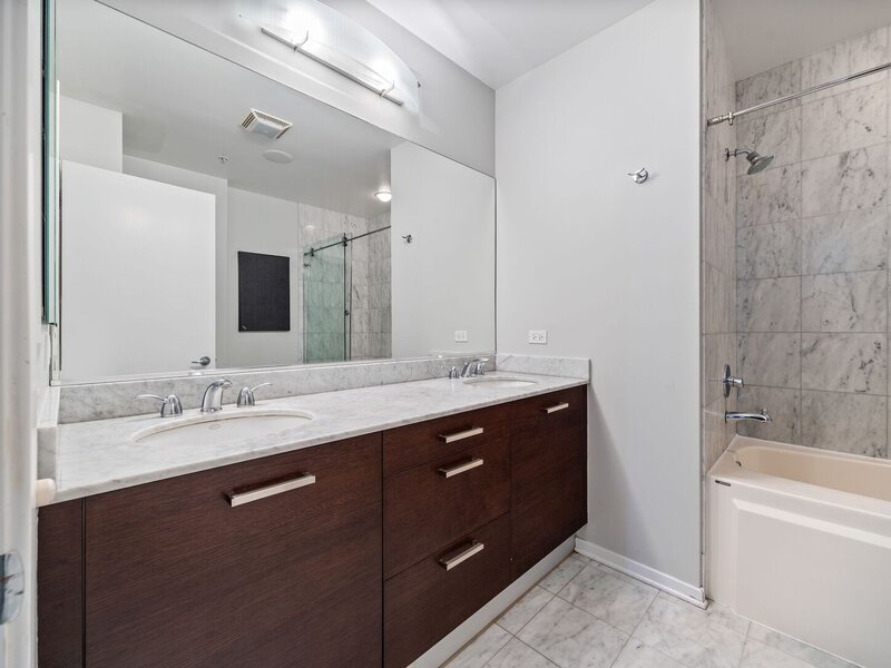 500 W Superior Street Chicago IL 60654